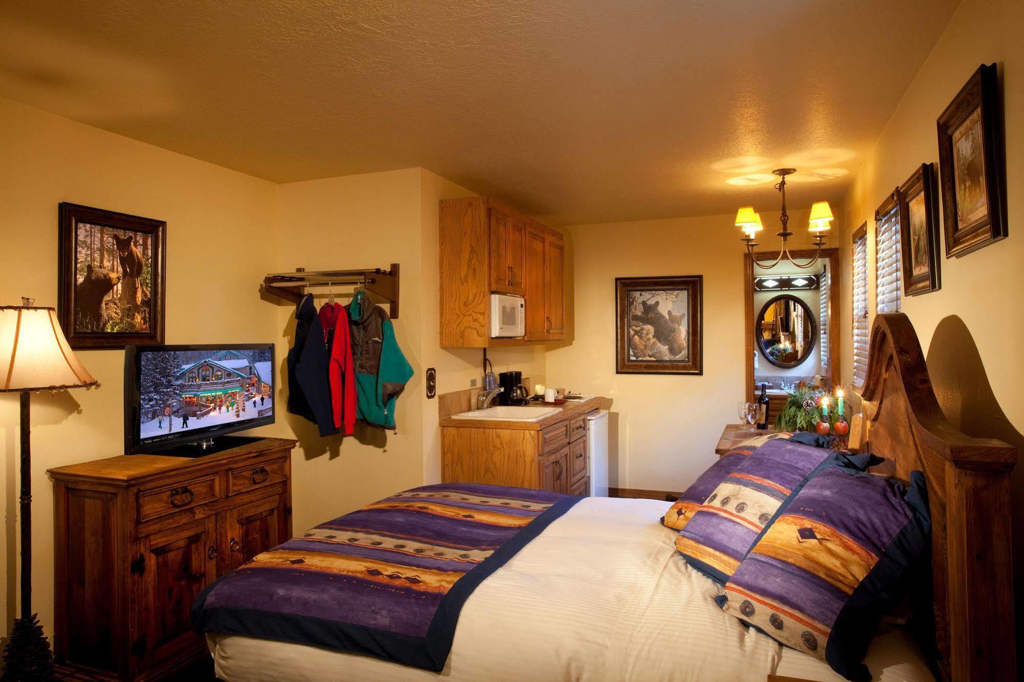 Alpine Village Suites Taos Ski Valley Exterior foto